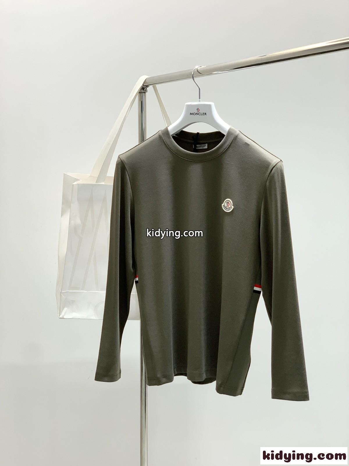 シンプル 定番 クルーネック 長袖Tシャツ モンクレール Tシャツ 偽物-0