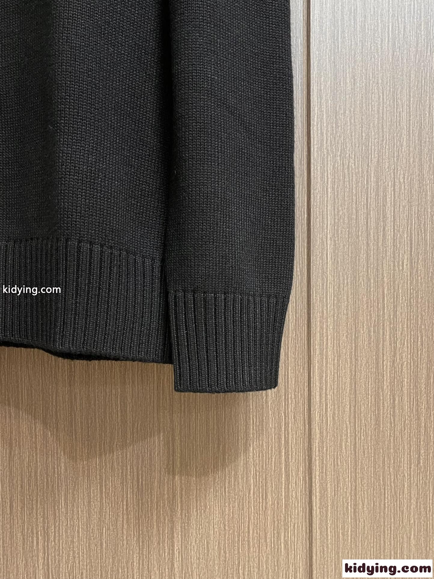 アナグラム 刺繍入り ロエベ セーター コピー ウール クルーネック ブラック-4