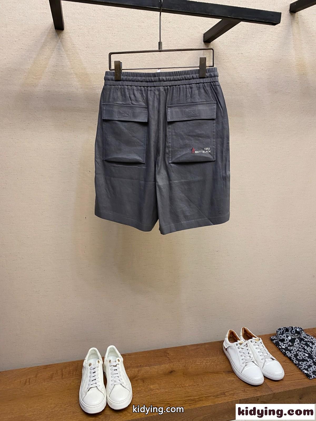 カジュアル 合わせやすい ショートパンツ モンクレール パンツ スーパーコピー-1