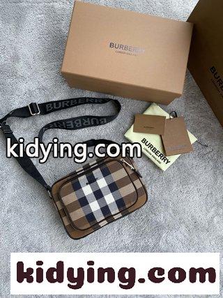 早秋の新型帆布のチェック柄のカメラバッグ 最近burberryのこのカメラバッグが大好きです バーバリー バッグ 購入 コピー-4
