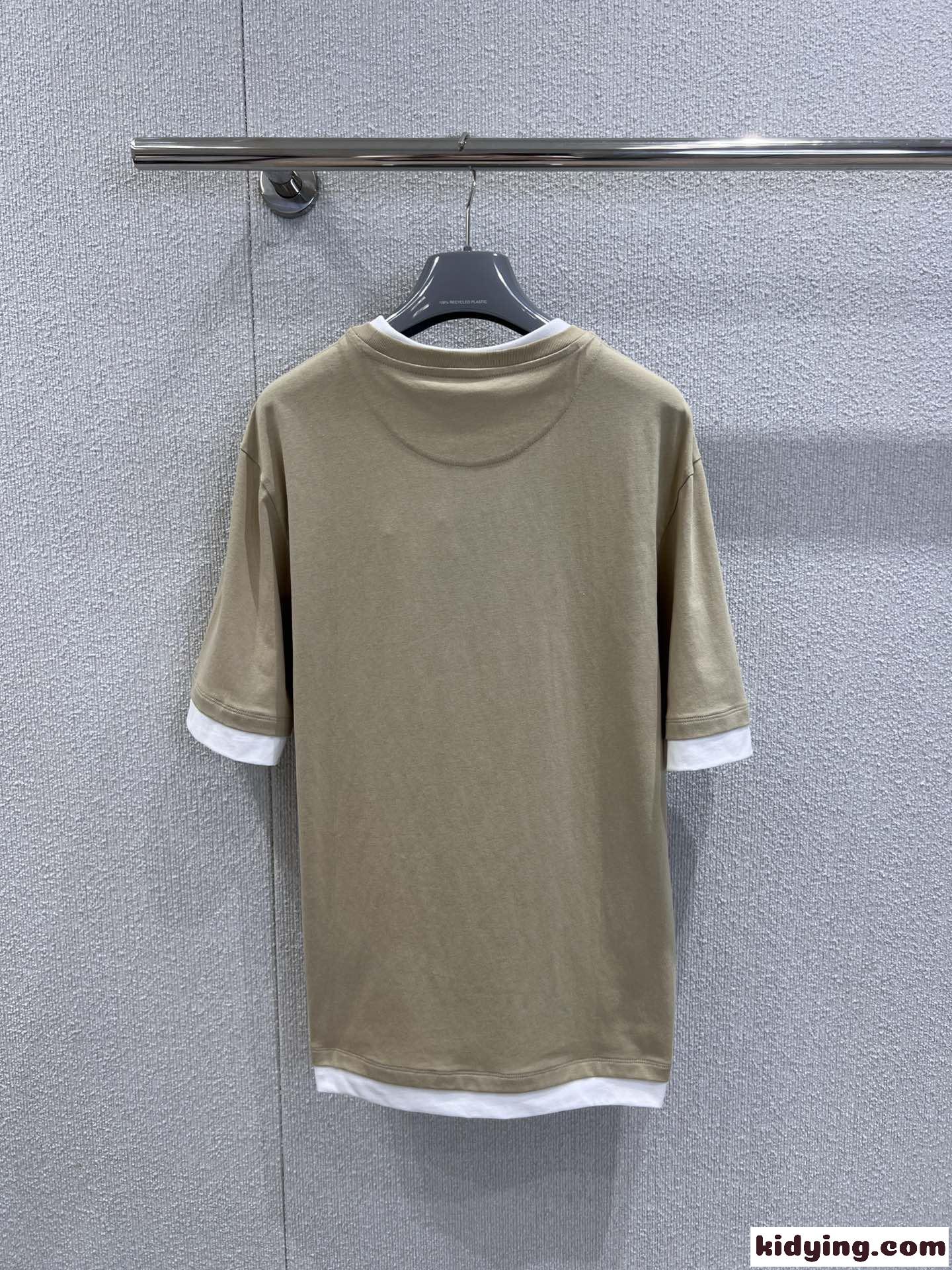 おしゃれ レイヤード風 クルーネック 半袖Tシャツ プラダ Tシャツ コピー ユニセックス カーキ-0