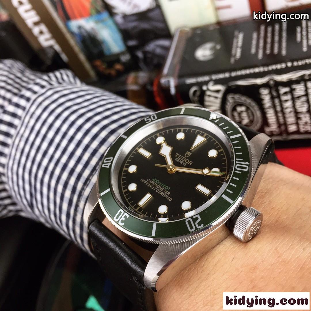 人気 42mm 自動巻き チューダー 時計 コピー メンズ 腕時計 ウォッチ おしゃれ カジュアル-2