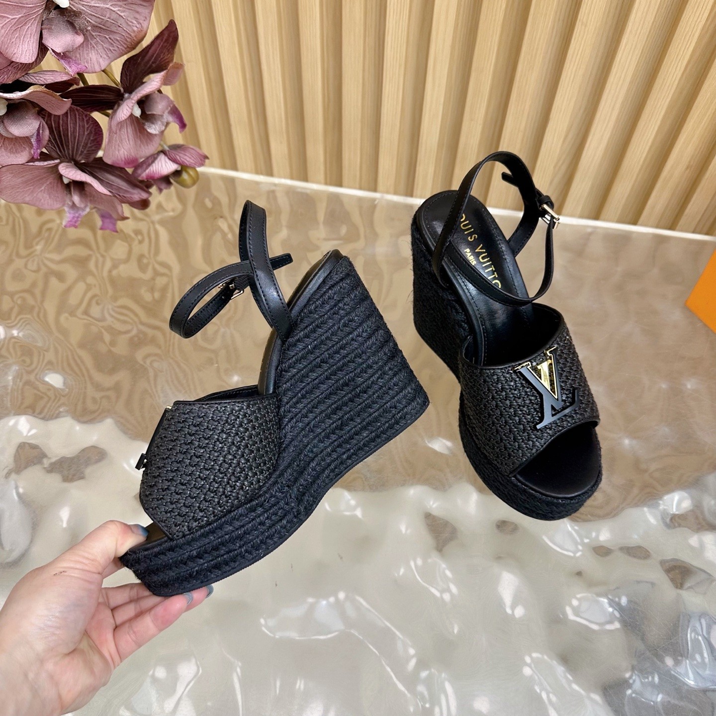 春夏新作~LV マレ サンダル ルイ・ヴィトン スーパーコピー ブラック-2