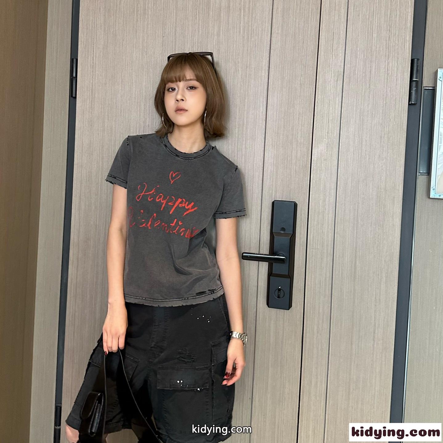 プリント入り コンパクト 半袖Tシャツ バレンシアガ Tシャツ コピー グレー-1