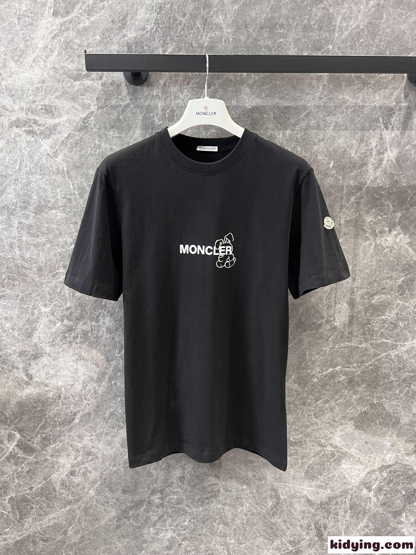 モンクレール Tシャツ コピー シンプル ロゴ入り コットン 半袖Tシャツ ユニセックス ブラック-0