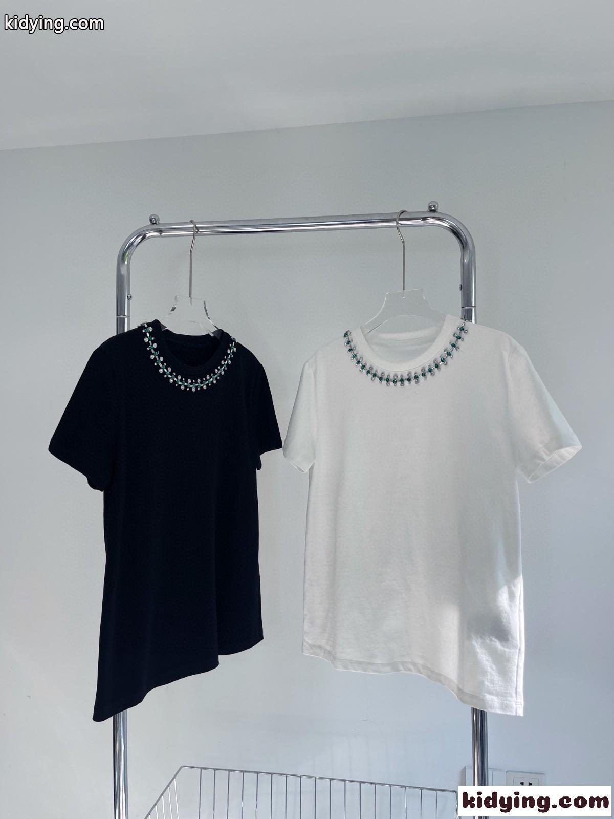 カジュアル 可愛い 人気 ゆったり ミュウミュウ 半袖tシャツ コピー 合わせやすい トップス ホワイト ブラック-0