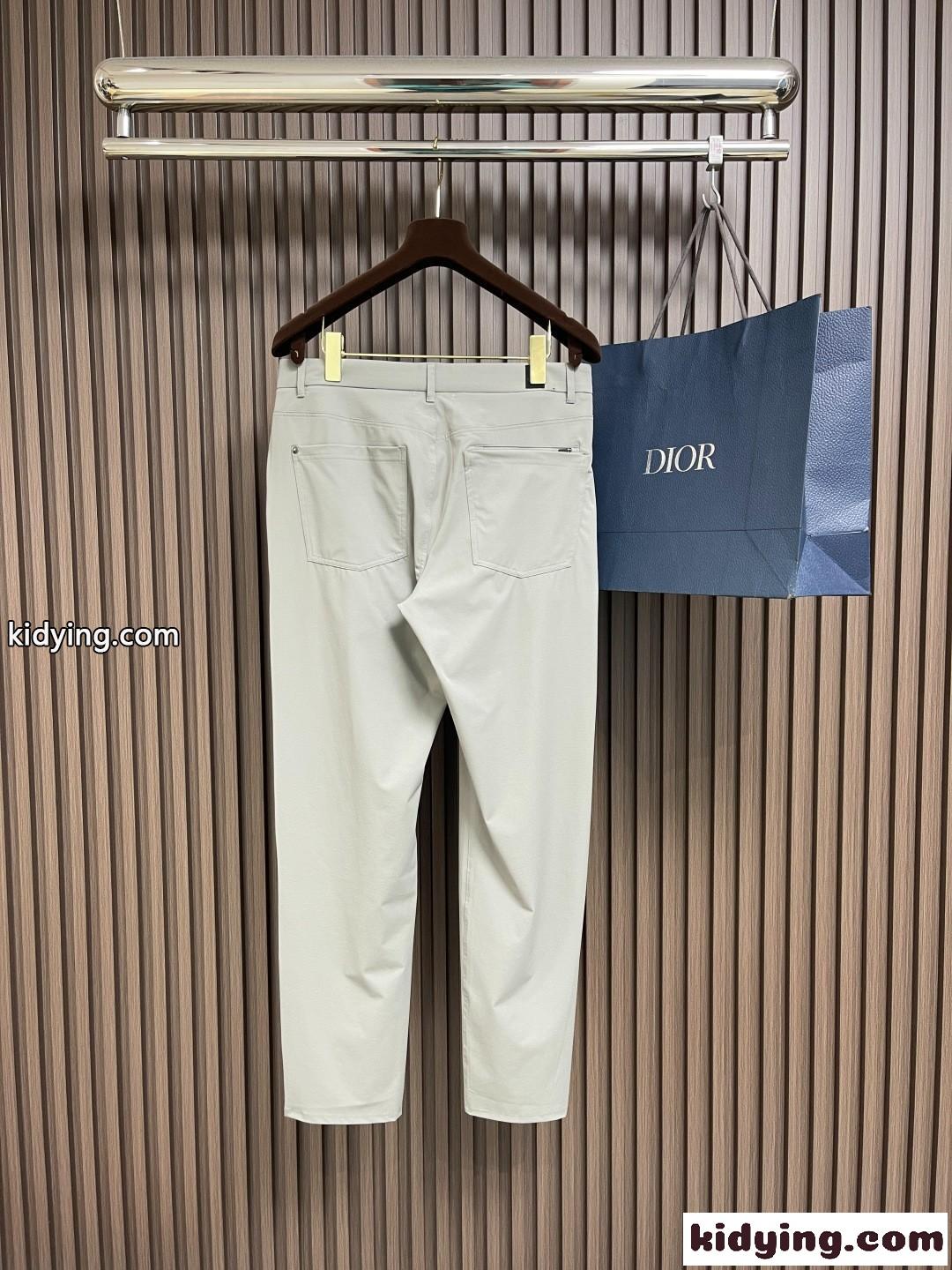 シンプル 洗練された チノパンツ プラダ パンツ コピー メンズ ロングパンツ グレー-0