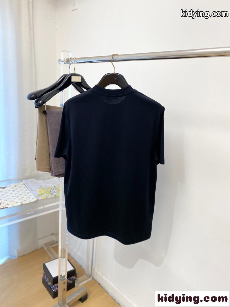 お洒落 ロゴ刺繍 合わせやすい 半袖Tシャツ モンクレール Tシャツ 偽物 ブラック-3