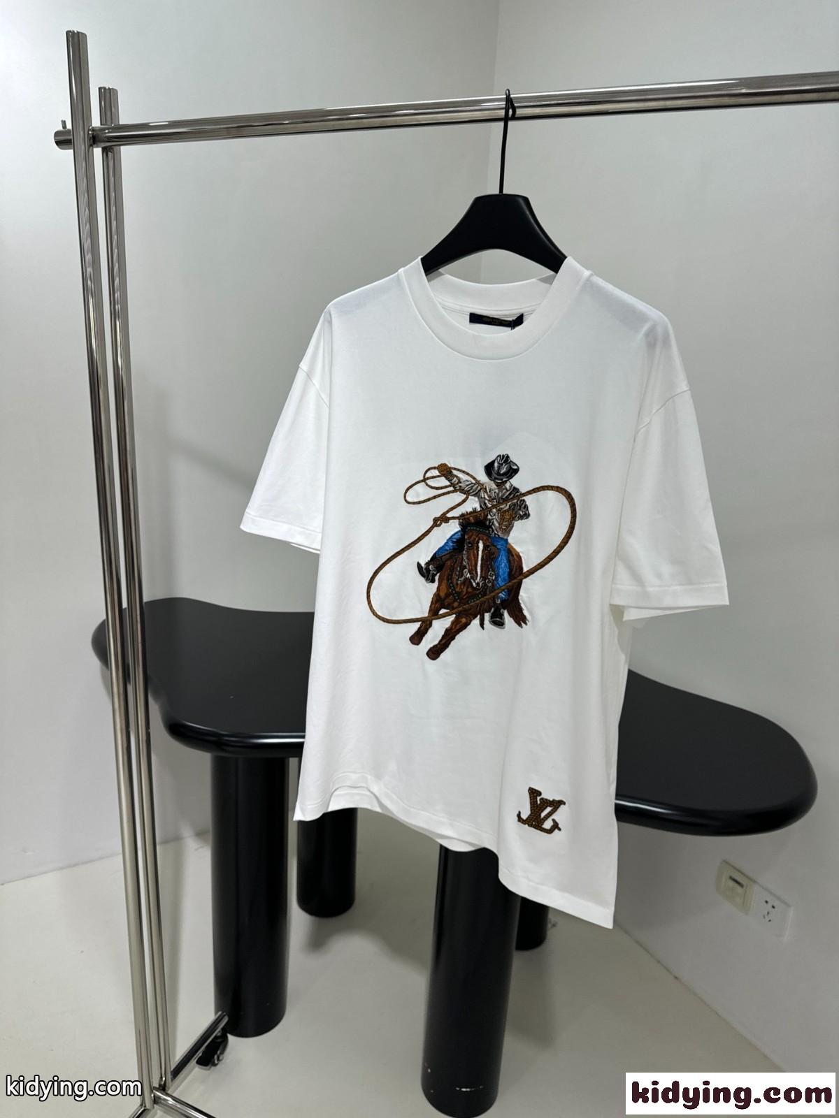 グラフィックエンブロイダードコットンTシャツ ルイヴィトン Tシャツ コピー 半袖Tシャツ-1