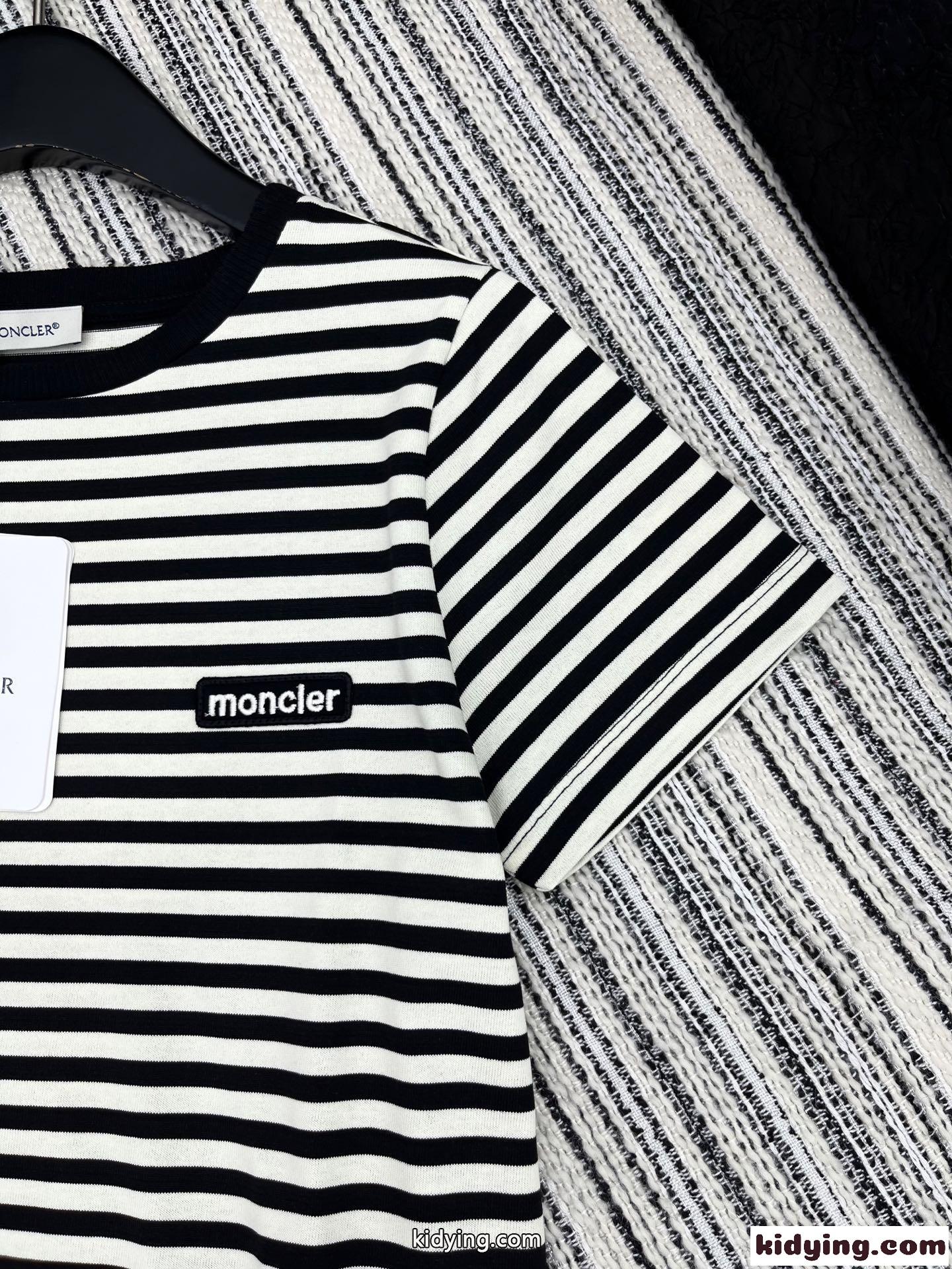 モンクレール Tシャツ コピー おしゃれ コットン 半袖Tシャツ レディース トップス-2