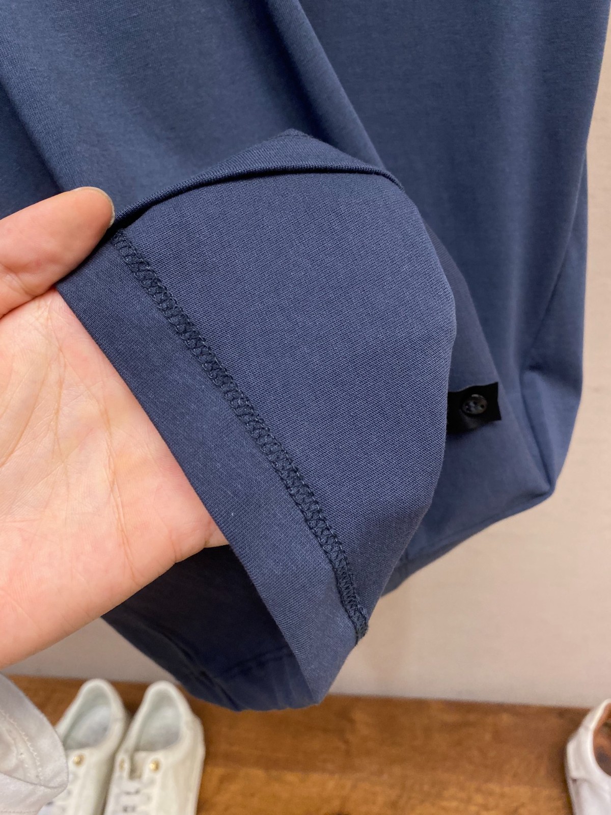シンプル ロゴ刺繍 フェンディ Tシャツ コピー クルーネック ネイビー-3