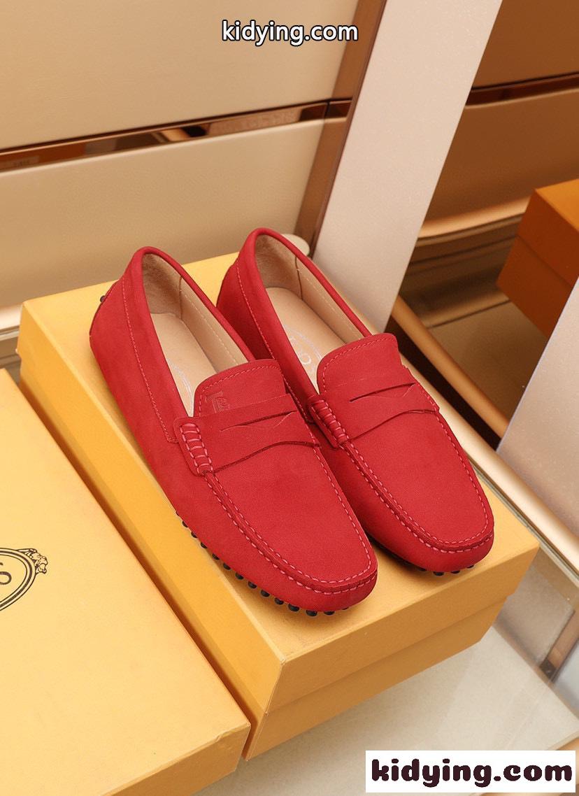 滑り止め 定番 人気 オシャレ 歩きやすい トッズ ローファー コピー メンズジューズ 靴 モカシン カジュアル レッド-1