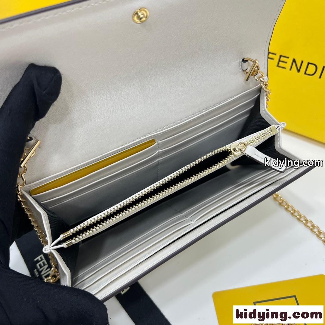 FENDI ROMAコンチネンタル財布 チェーン付きフェンディ 財布 人気 コピー ウォレット ホワイト-4