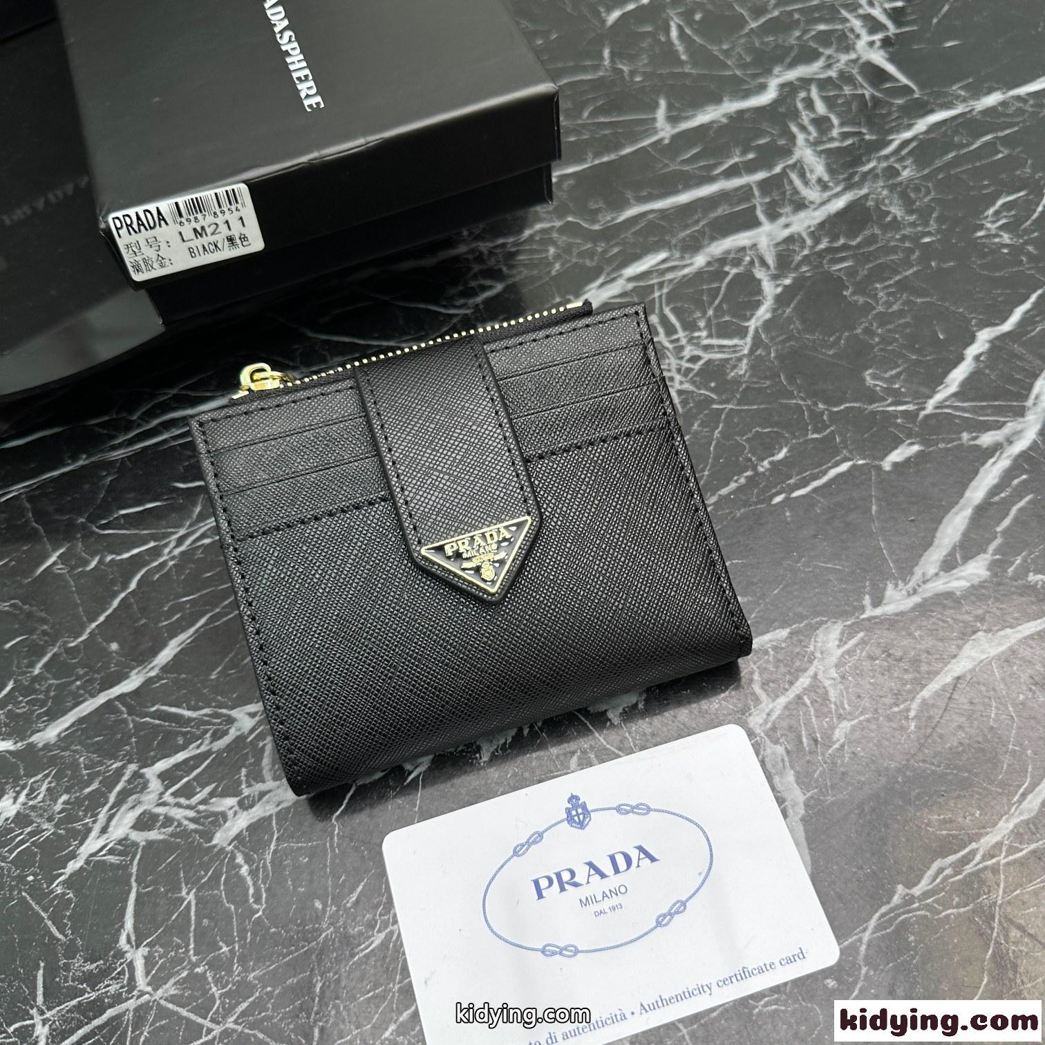 人気 小銭入れ付き トライアングルロゴ 二つ折り財布 プラダ 財布 コピー ブラック-1