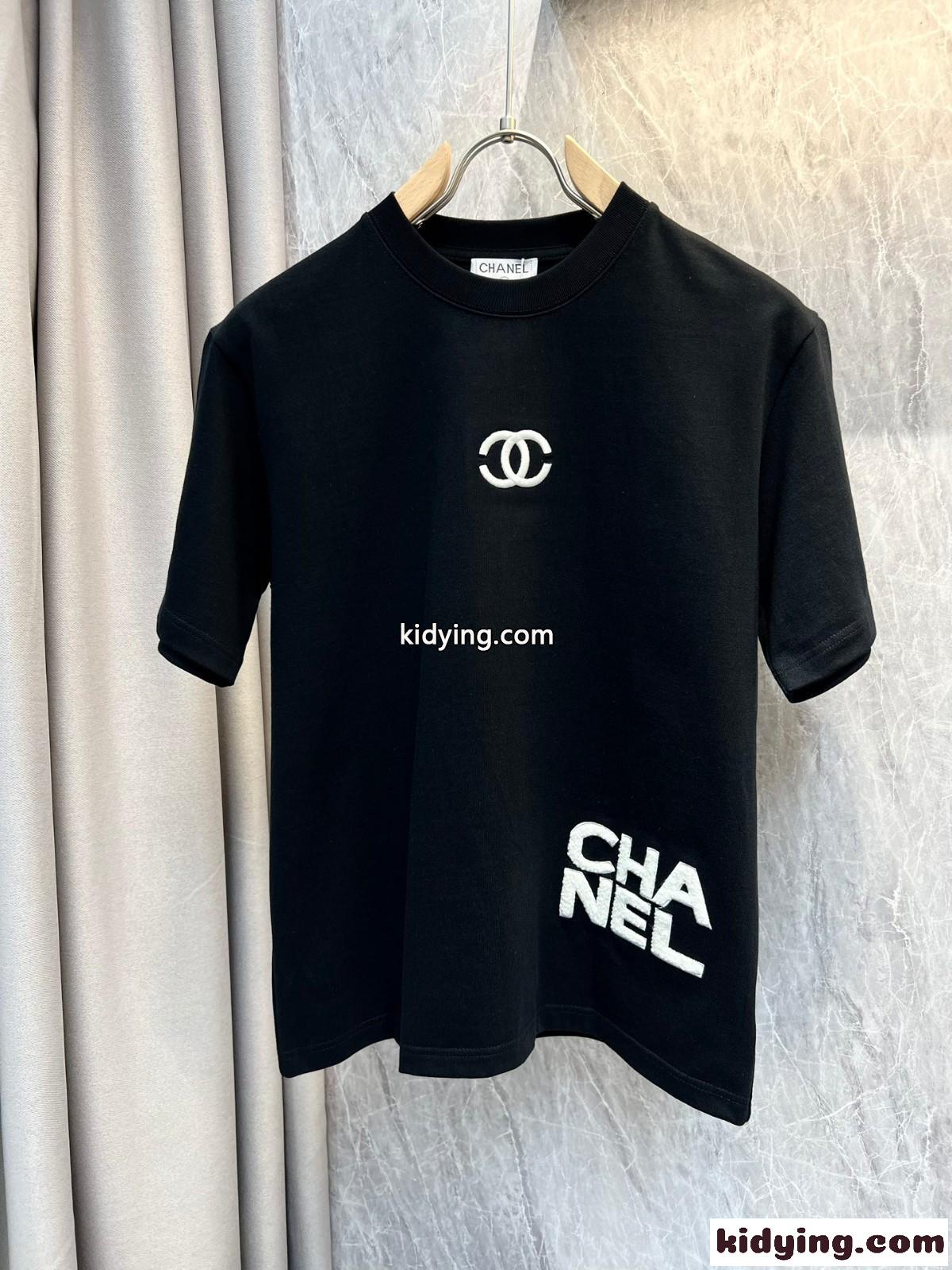 シンプル シャネル Tシャツ 偽物 クルーネック コットン 半袖Tシャツ ブラック-0