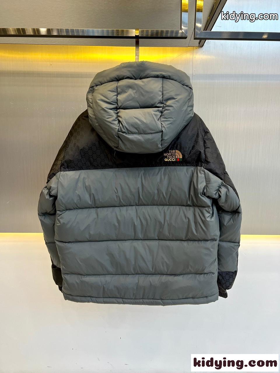 大人気 注目コラボ GUCCI x The North Face グッチ ダウンジャケット コピー-3
