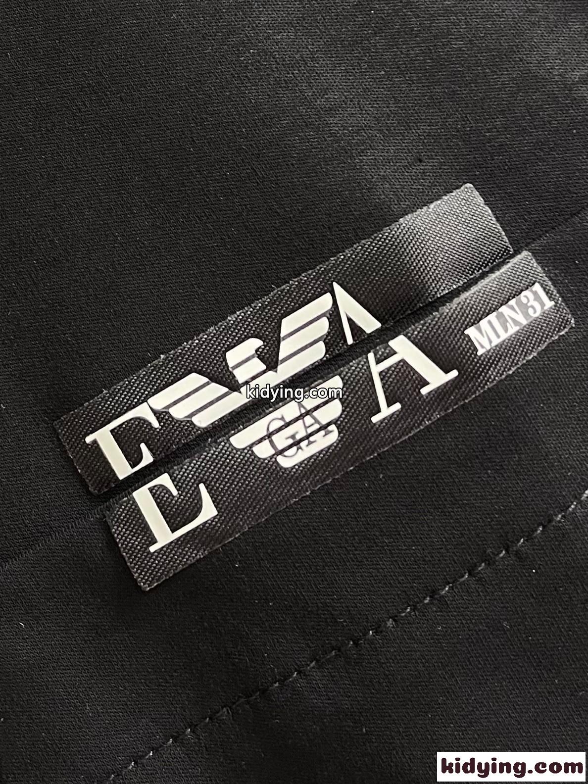シンプル カジュアル アルマーニ Tシャツ コピー クルーネック 半袖Tシャツ-2