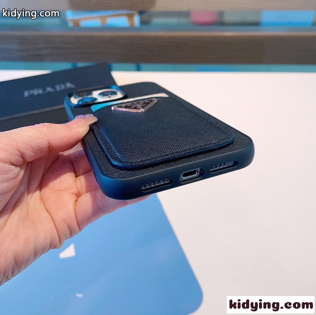 プラダ スマホケース コピー カード収納 トライアングルロゴ付き アイフォンケース-4