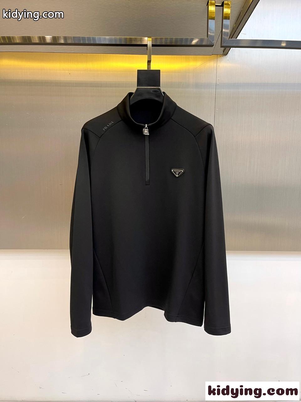シンプル 洗練された ハーフジップ 長袖Tシャツ プラダ Tシャツ 偽物 ブラック-0