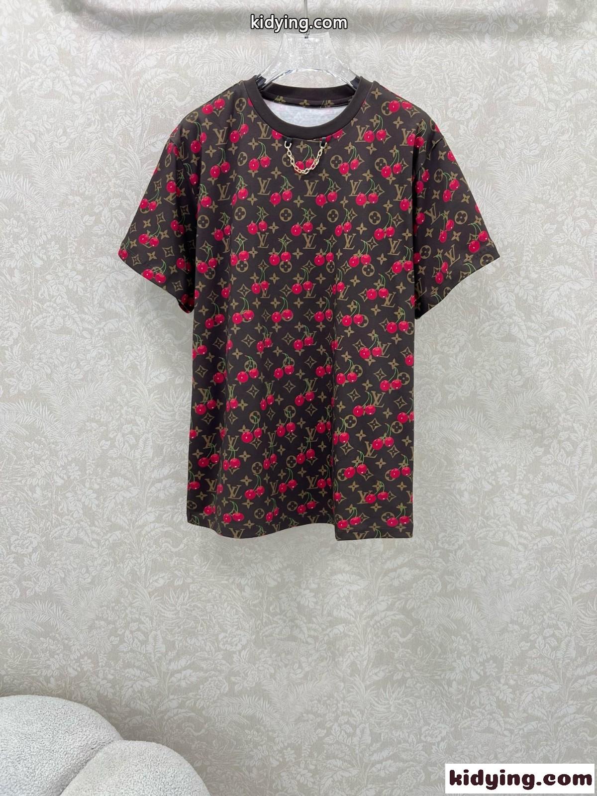 LV × TM チェリー Tシャツ ルイ・ヴィトン スーパーコピークルーネック ブラウン-2
