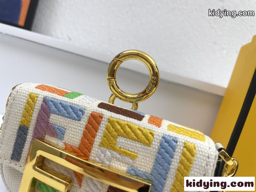 FFモチーフ 刺繍 ナノ バゲット チャーム フェンディ バッグ 人気 コピー レディース-0