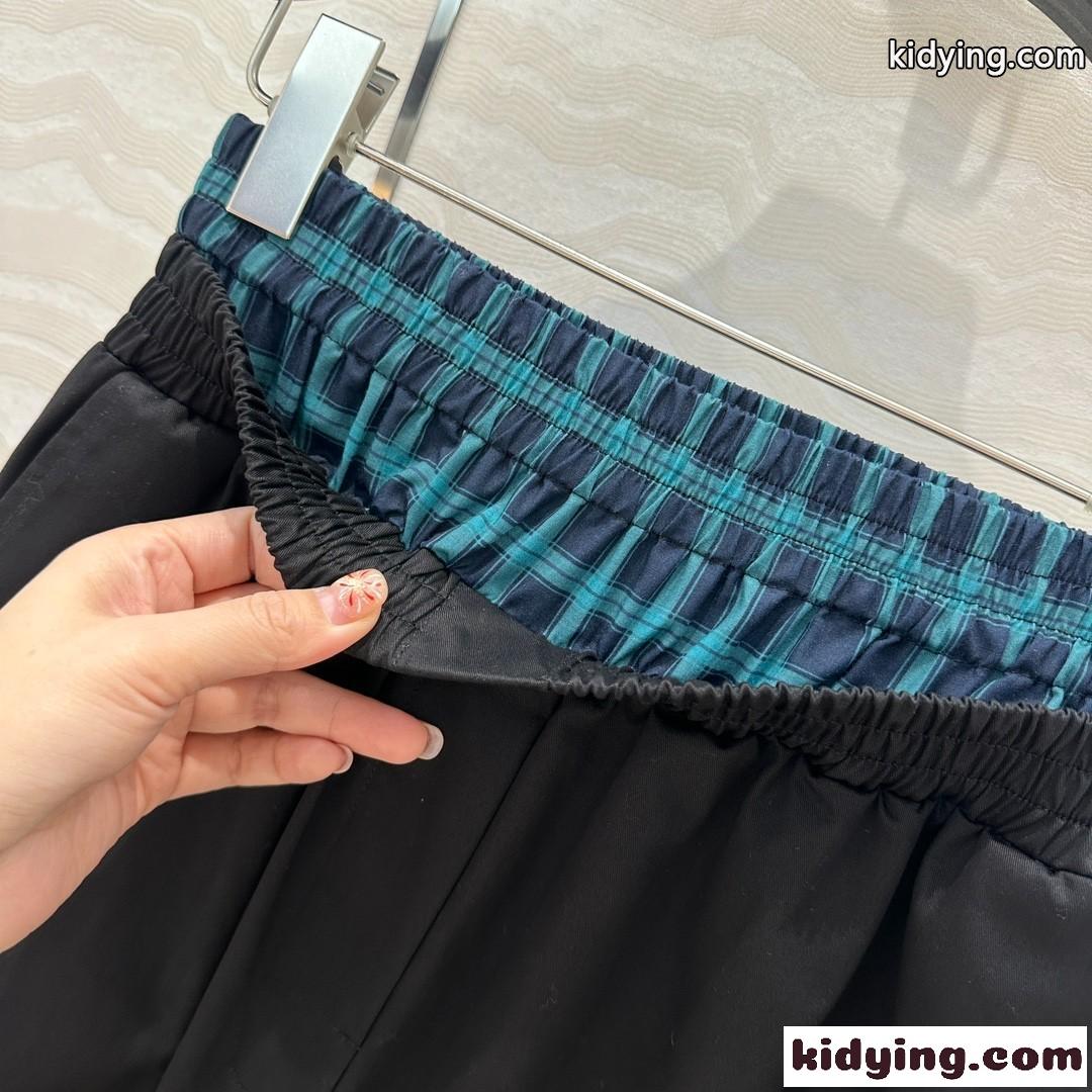 おしゃれ クロップド トラウザース ロエベ パンツ コピー レディース ブラック-1
