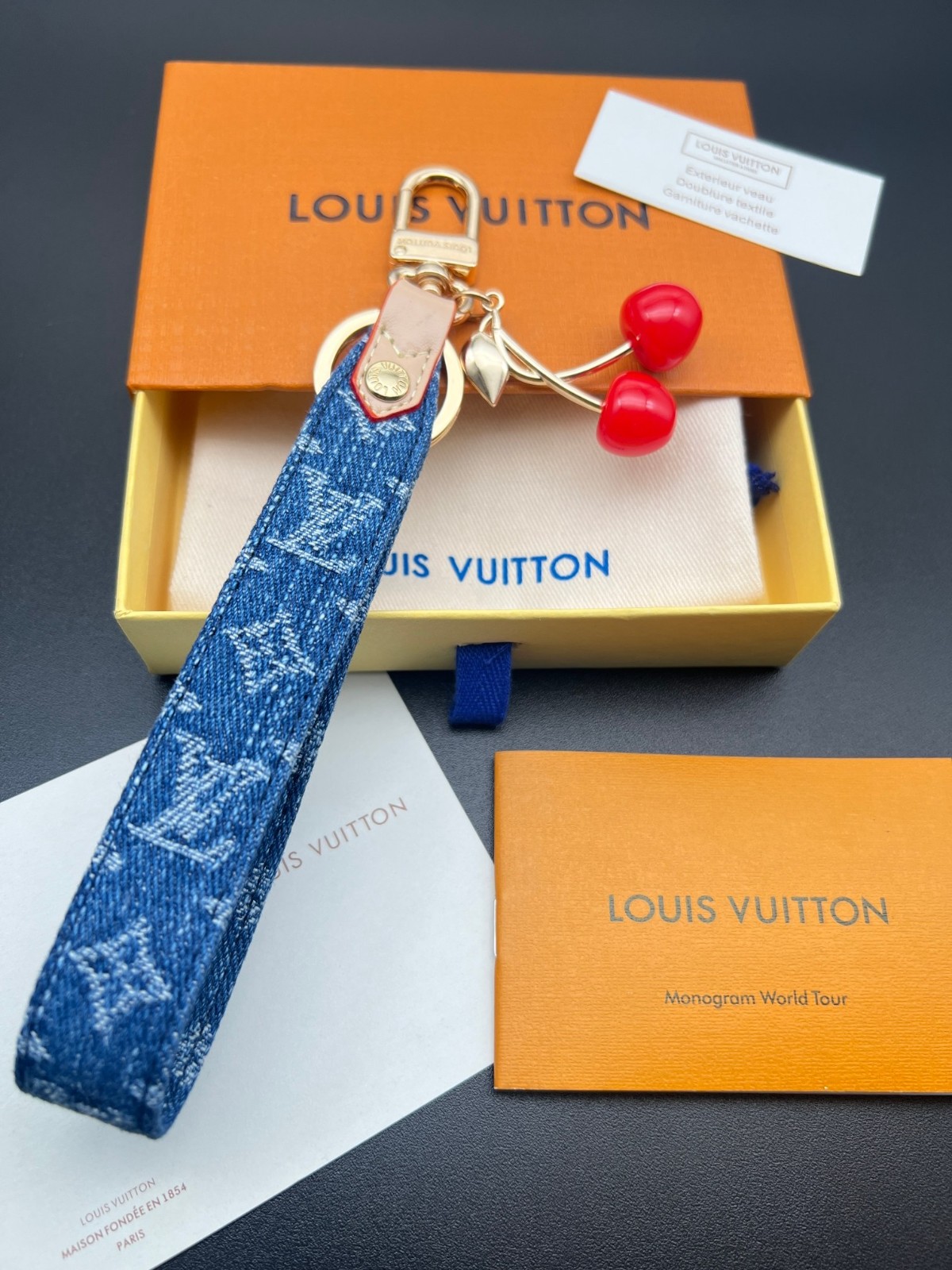可愛い 人気 LV x TM デニム キーホルダー ルイ・ヴィトン スーパーコピー-3