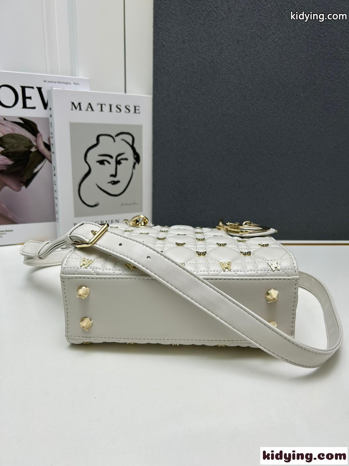 バタフライスタッズ カナージュ LADY DIOR スモール ハンドバッグ 偽物 ホワイト-1