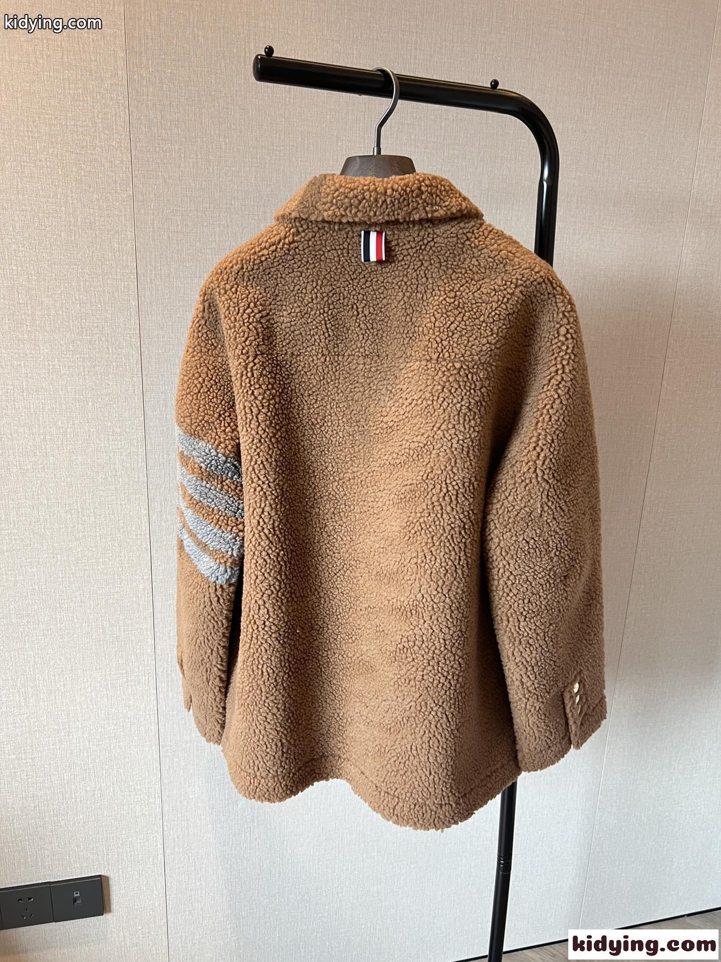 秋冬 定番 エレガント 4BAR トムブラウン ジャケット コピー-2