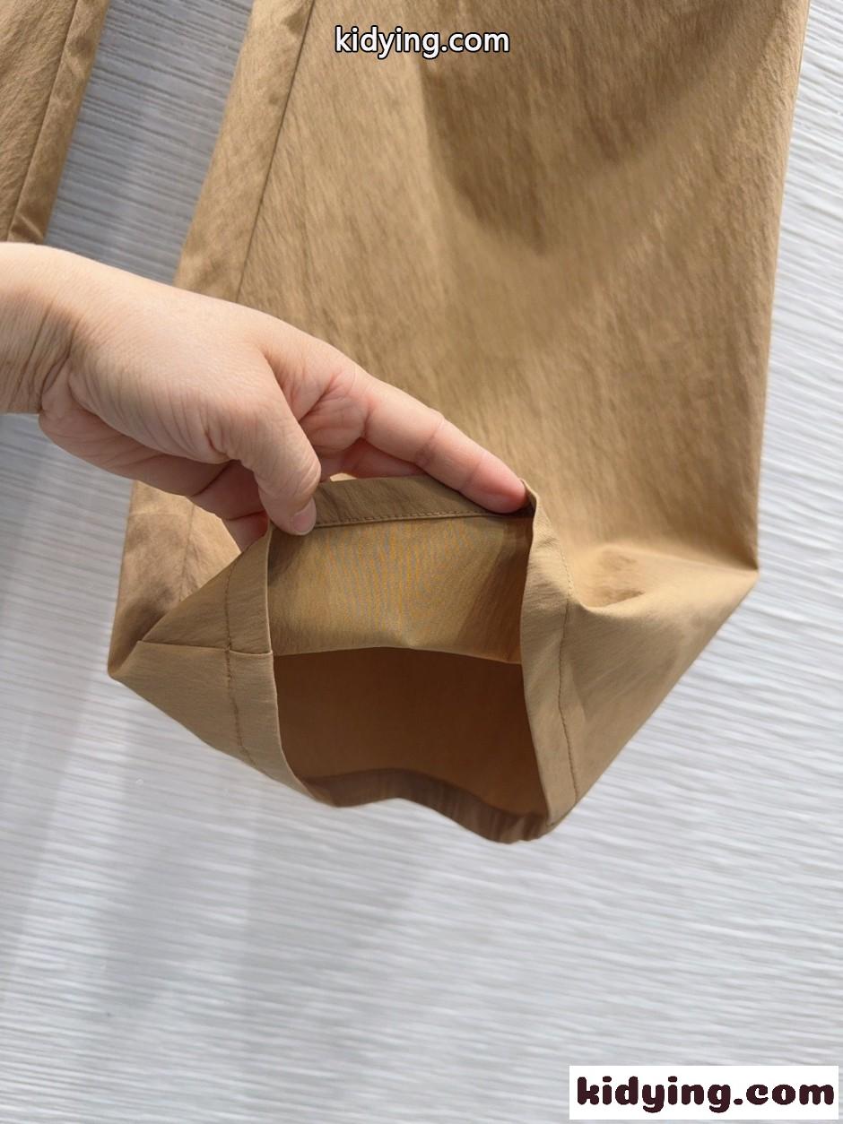 ミュウミュウ パンツ コピー ロゴ入り カーゴ フレアパンツ キャメル-0