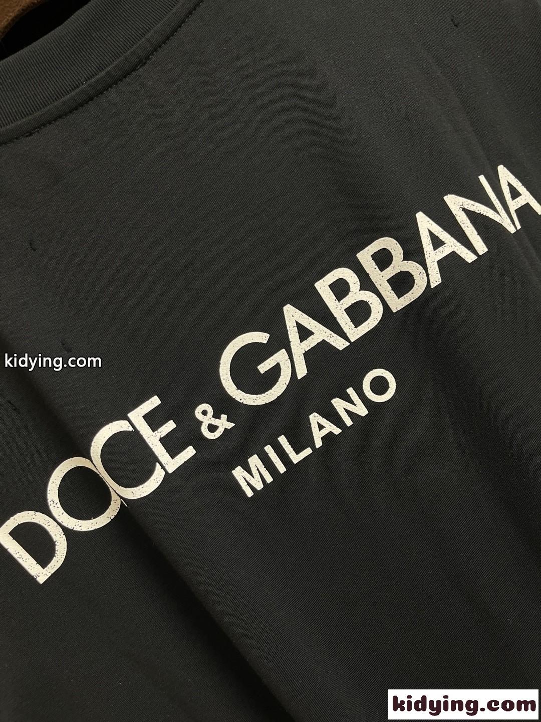 定番 カジュアル ロゴ入り 半袖Tシャツ ドルチェ&ガッバーナ Tシャツ 偽物-4