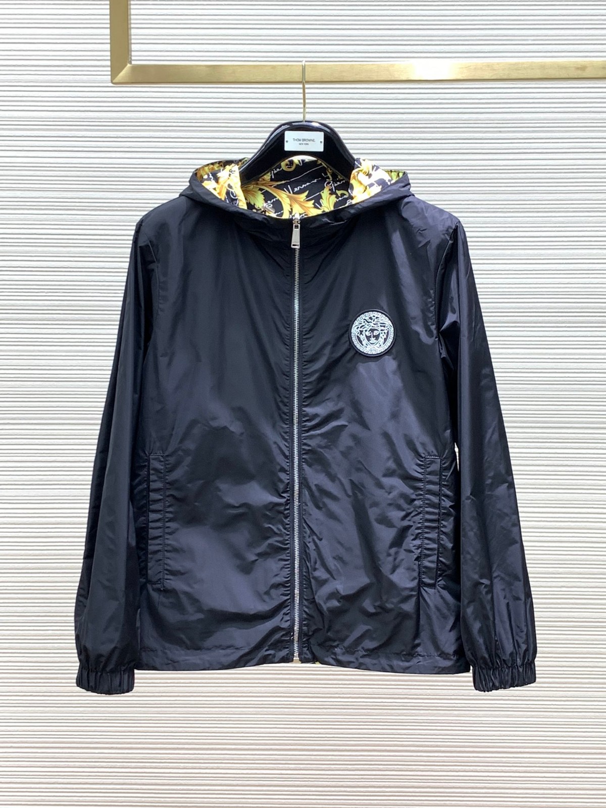 おしゃれ 着回し リバーシブル ジャケット ヴェルサーチェ ジャケット コピー-1