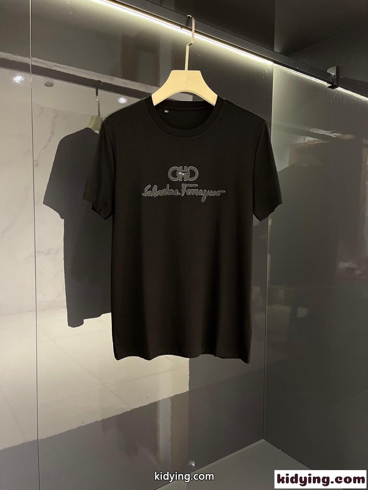 定番 ロゴ おしゃれ 着心地いい サルヴァトーレ・フェラガモ 半袖tシャツ コピー クルーネック トップス-2
