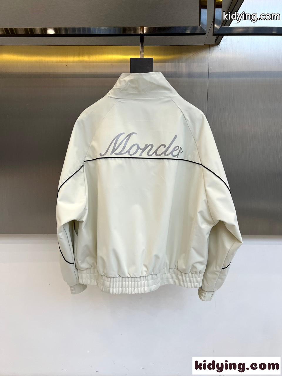 カジュアル スポーティ ブルゾン モンクレール ジャケット 偽物 メンズ アウター-4
