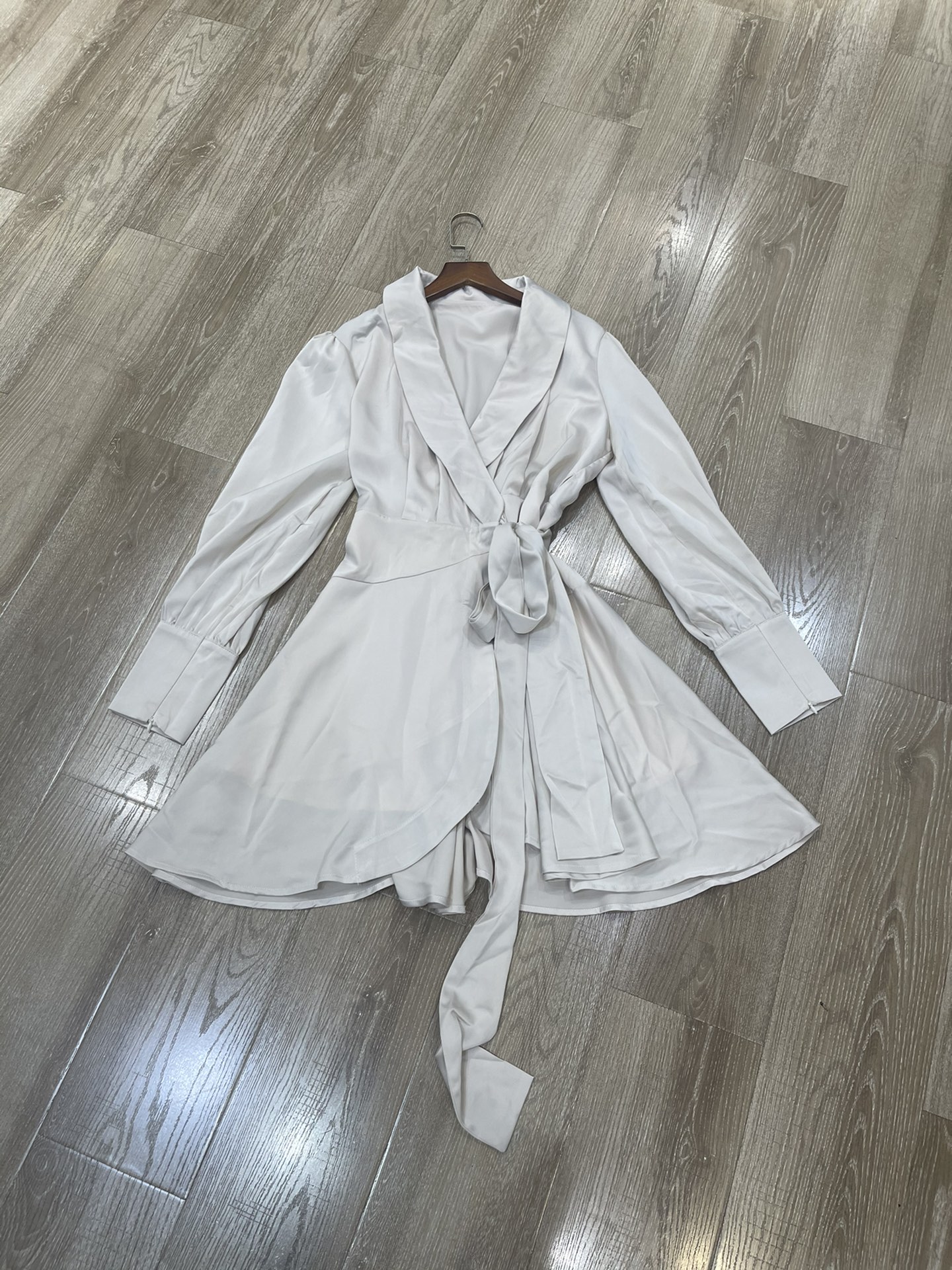 超ファッション感 サン ローラワンピース偽物 スカート 優雅 レディース 高品質 シンプル ホワイト-0