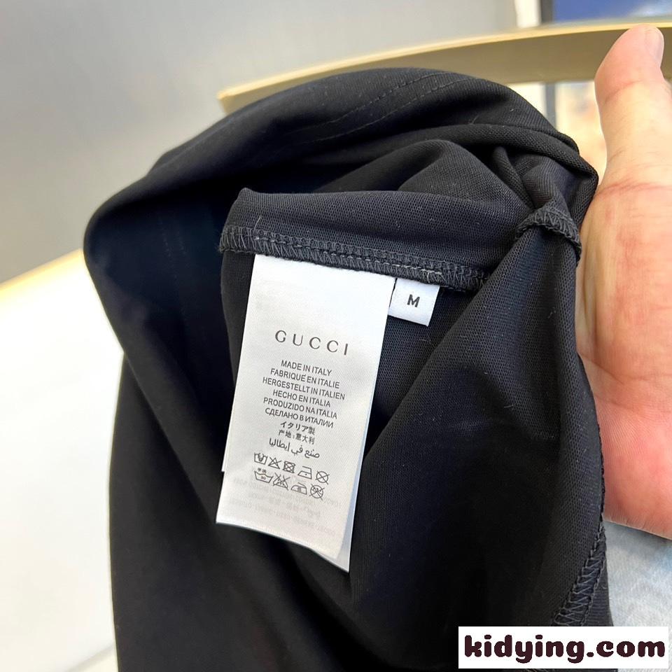 シンプル 合わせやすい グッチ Tシャツ コピー 半袖Tシャツ ブラック-3