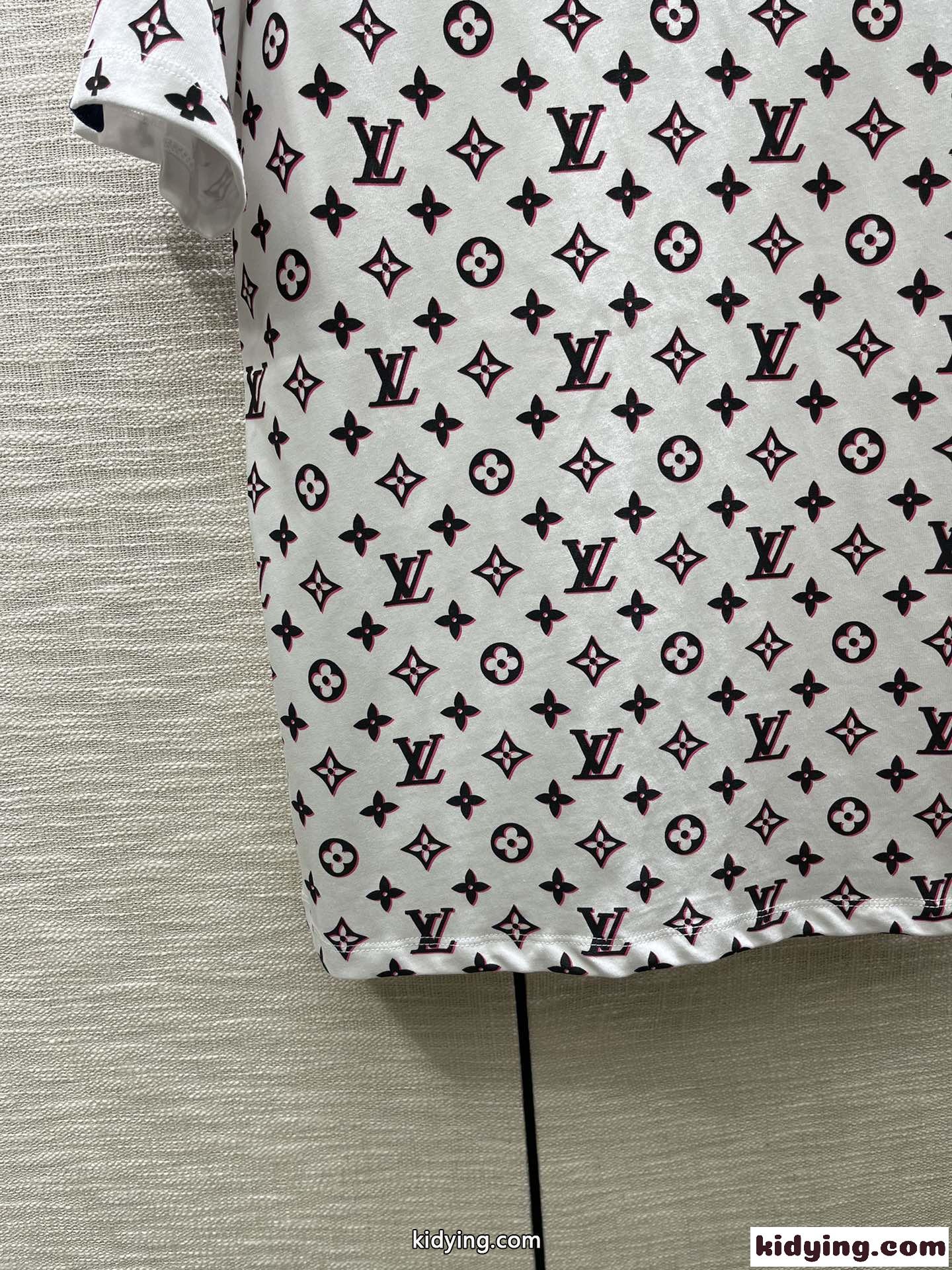 ルイ・ヴィトン トリコロールモノグラムTシャツ コピー コットン 半袖 トップス-1