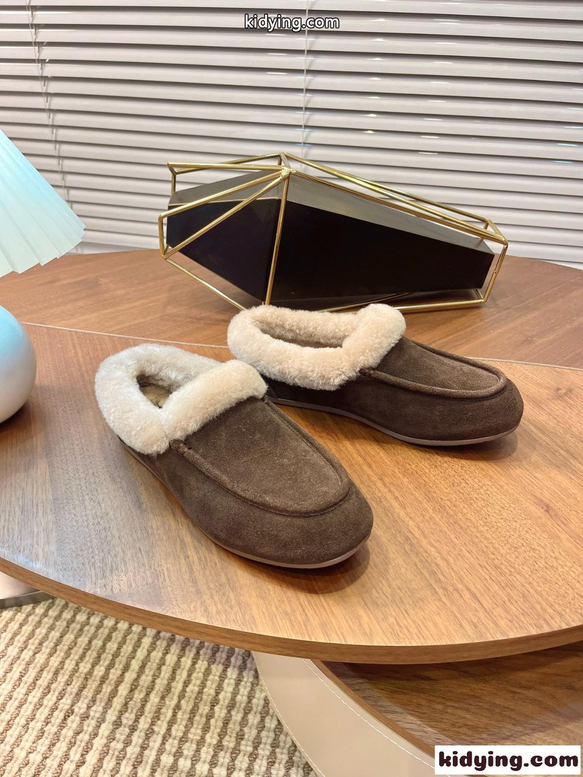 UGG スエード ムートン シューズ アグ モカシン スーパーコピー シンプル ブラウン-1