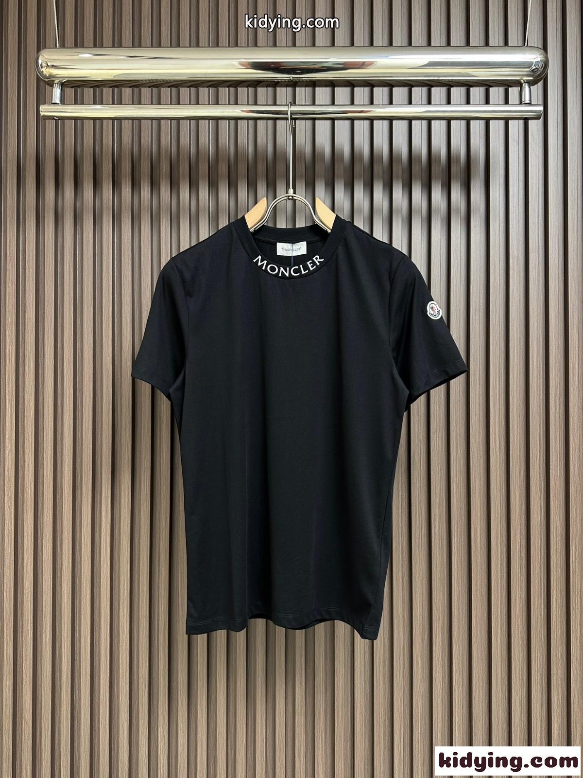 カジュアル 定番 クルーネック 半袖Tシャツ モンクレール Tシャツ コピー ブラック-1