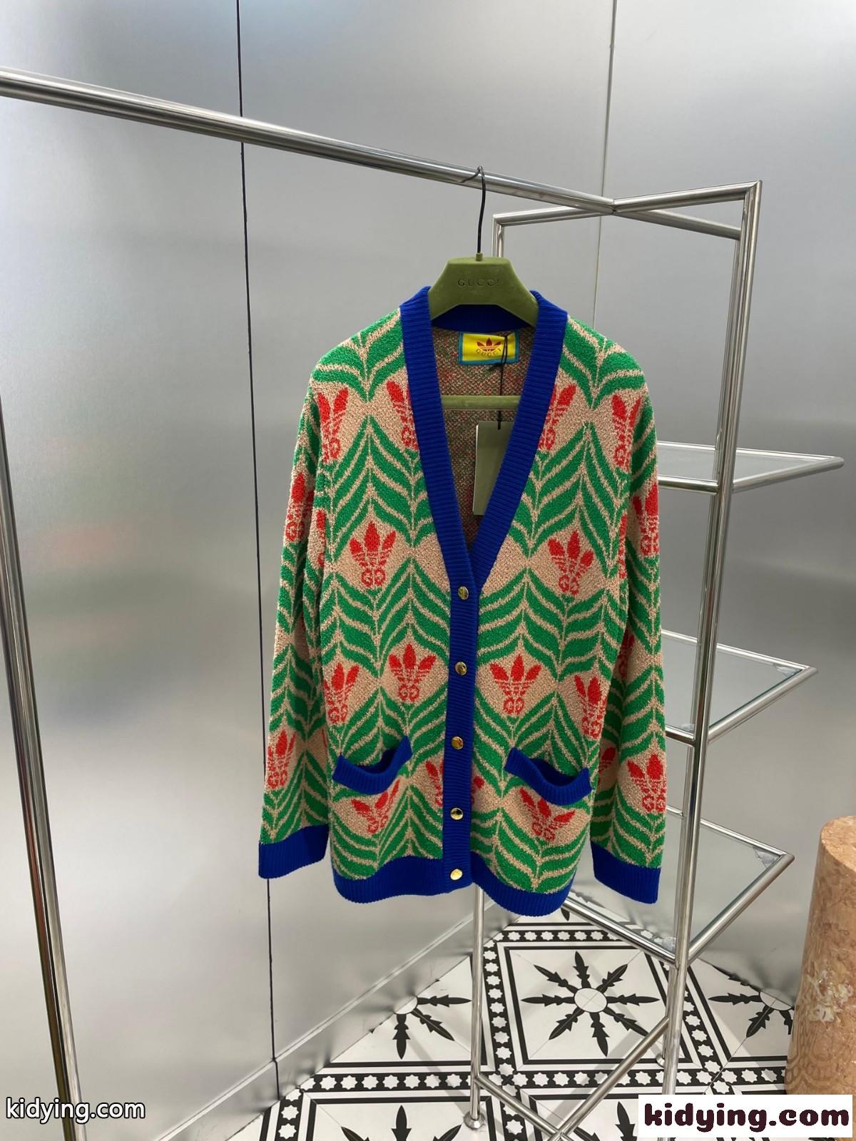 adidas x Gucci おしゃれ ゆったり Vネック 長袖 グッチ カーディガン コピー ニットカーディガン-1