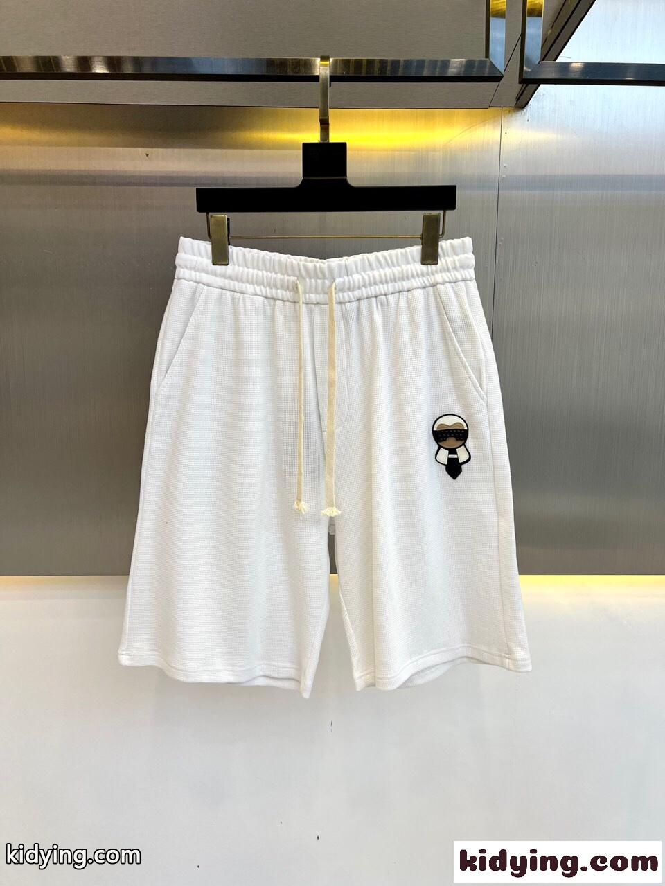 カジュアル ロゴパッチ ショートパンツ フェンディ パンツ コピー ホワイト-1
