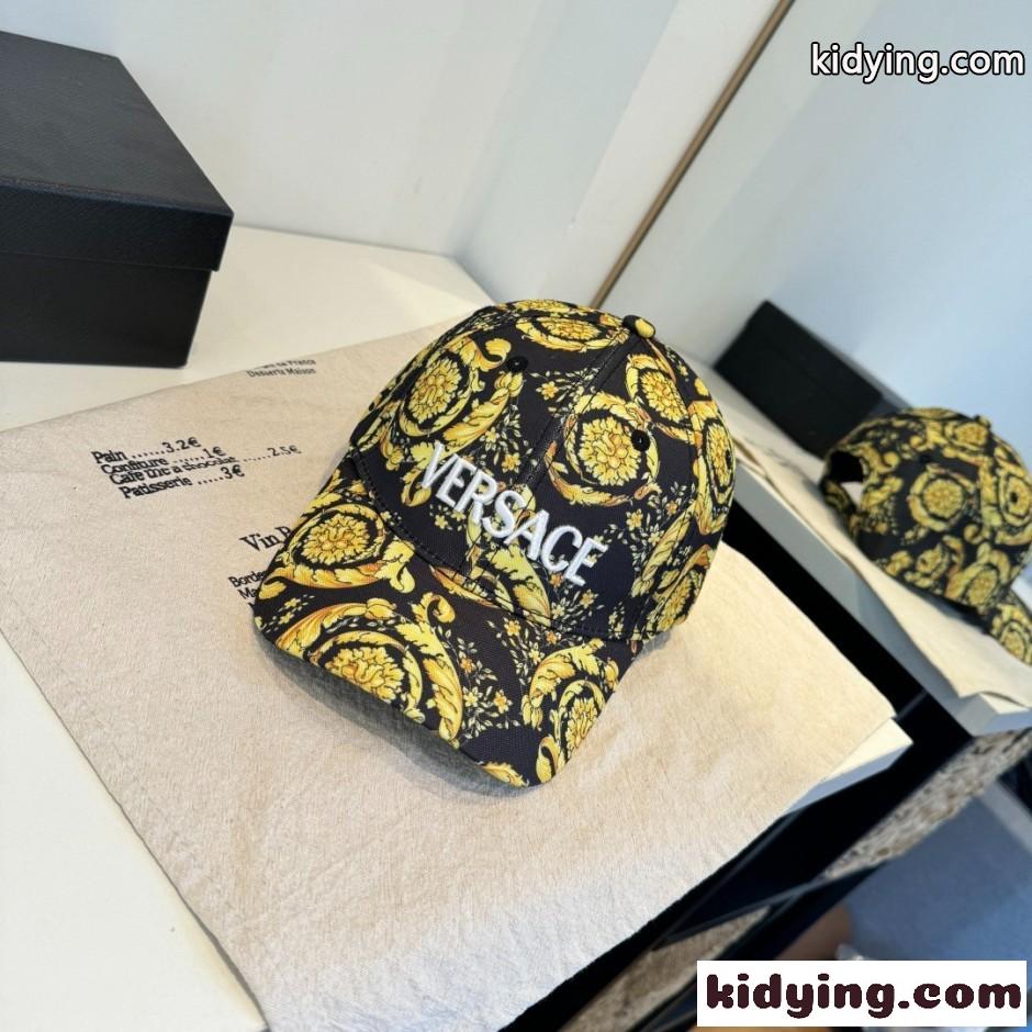 バロックプリント ロゴ刺繍 ベースボールキャップ ヴェルサーチ キャップ 偽物-0