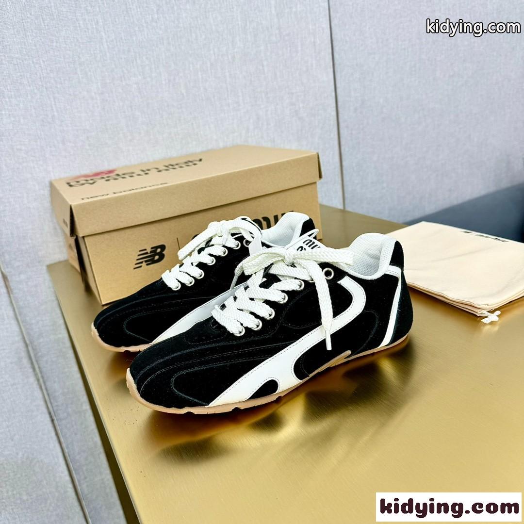大人気 Miu Miu x New Balance スエード＆レザー ローカットスニーカー スーパーコピー ブラック-2