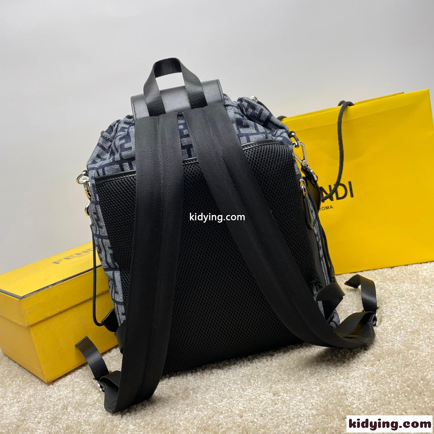 人気 メンズ フェンディ ストライク ミディアム バックパック スーパーコピー-3