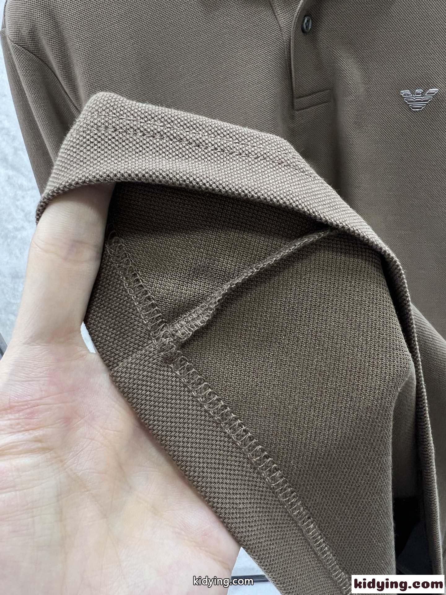 洗練された 快適 ロゴ 長袖 ポロシャツ アルマーニ Tシャツ コピー カーキ-4