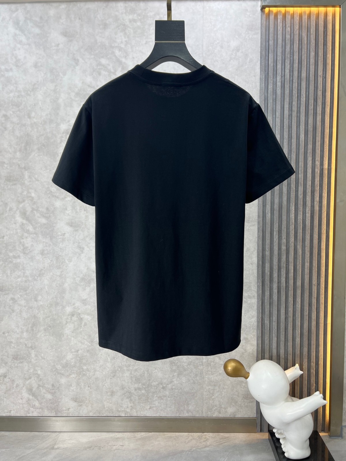 モンクレール Tシャツ コピー 可愛い おしゃれ プリント クルーネック 半袖 ブラック-1