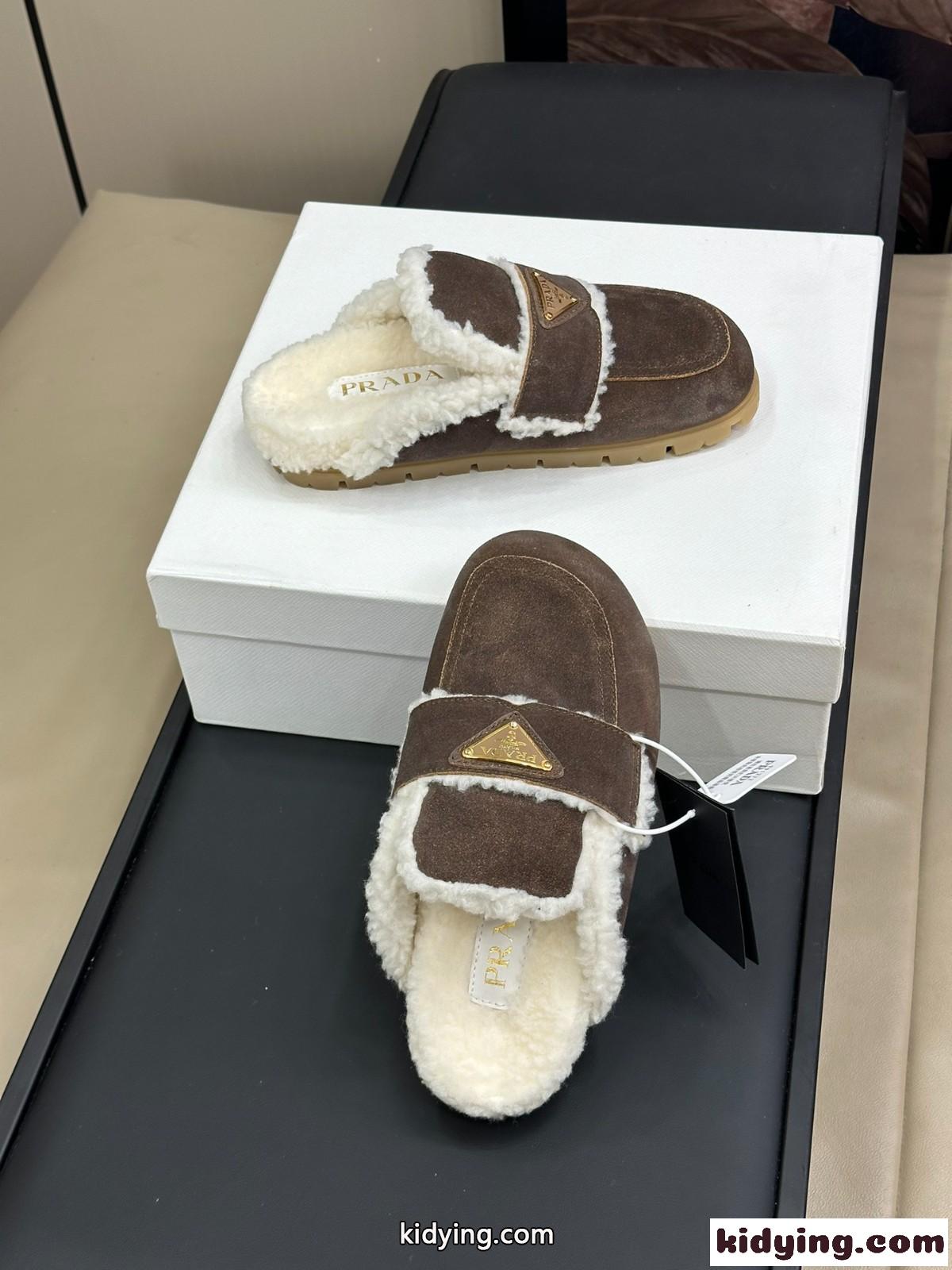 大人気 スエードxシアリング スリッパ プラダ シューズ スーパーコピー コーヒー-0