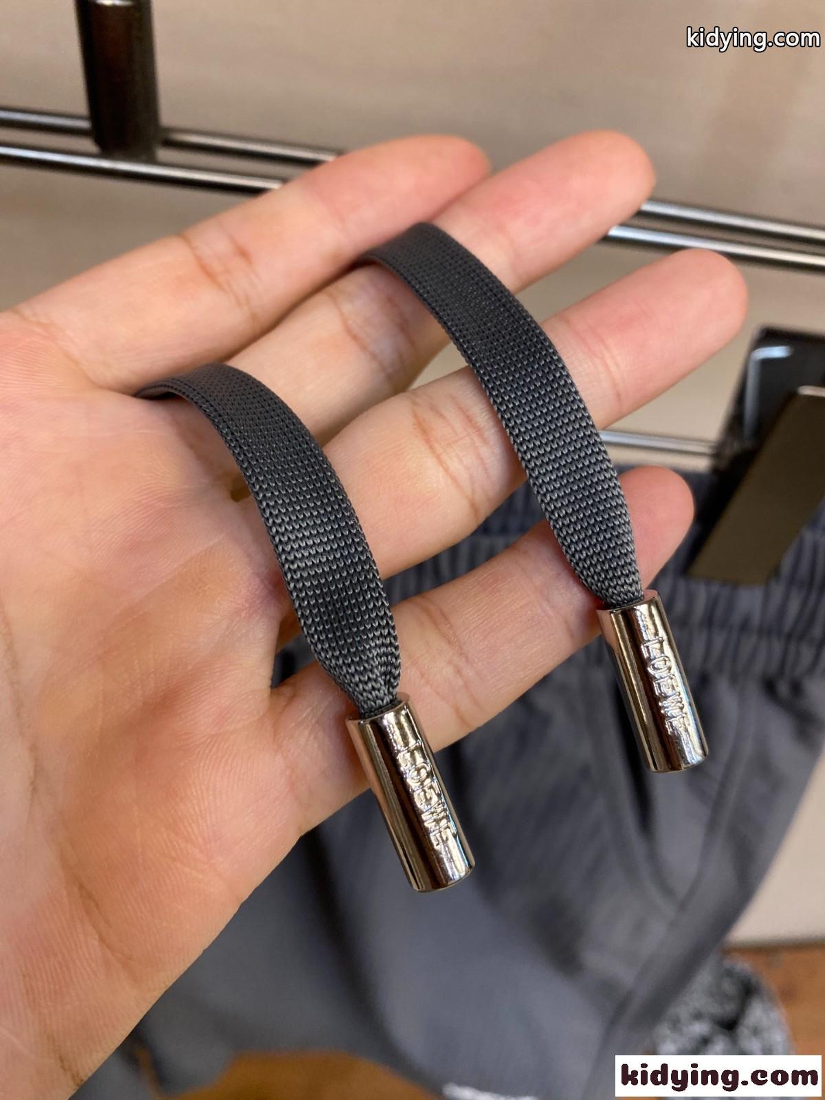 シンプル 洗練された ロゴ ショートパンツ ロエベ パンツ 偽物 グレー-3