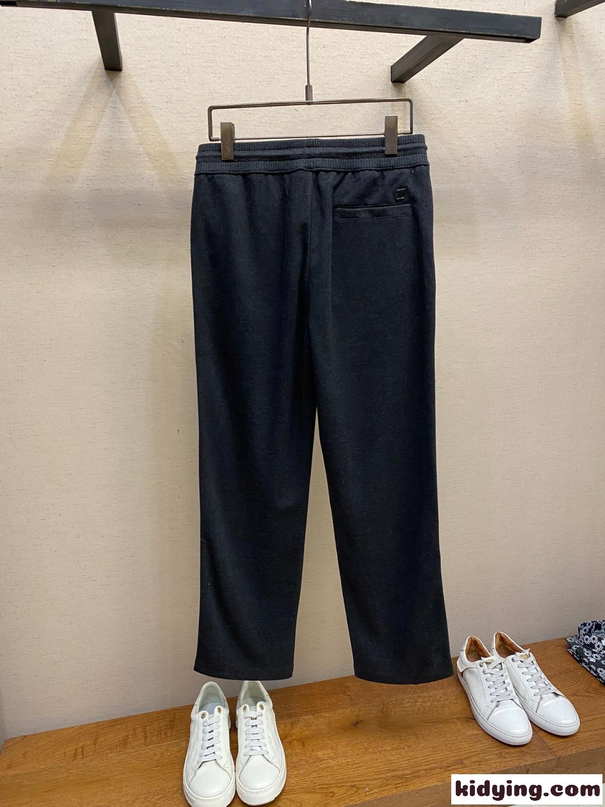カジュアル エルメネジルド・ゼニア パンツ 偽物 リラックス スウェットパンツ ブラック-0