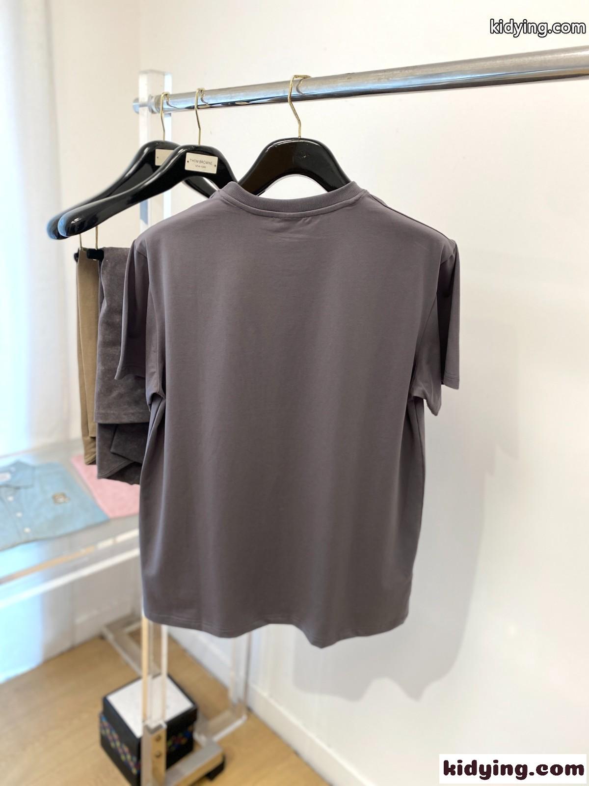 洗練された シンプル アルマーニ Tシャツ 偽物 ロゴ 半袖Tシャツ グレー-4